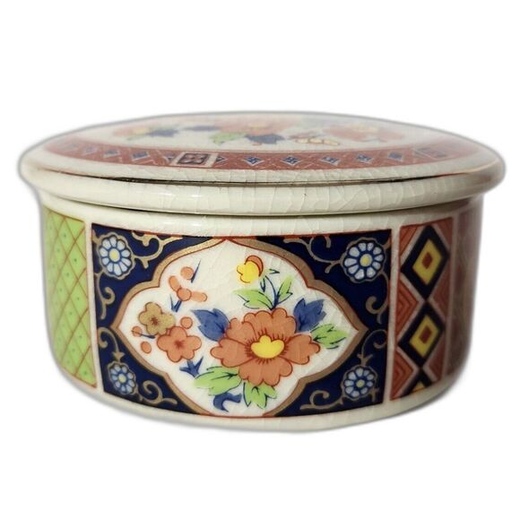 Imari Style Floral Lidded Jar Jewelry Trinket Powder Box Porcelain Colorful - Picture 1 of 11